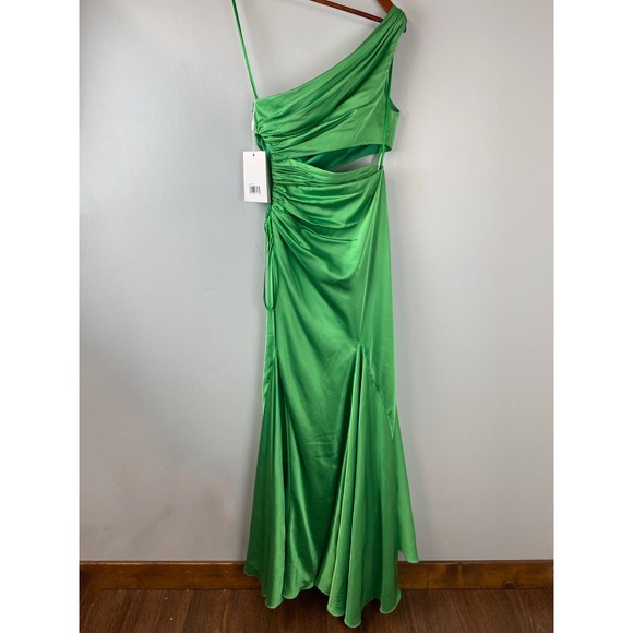 Mac Duggal Spring Green Cut Out One Shoulder Satin Gown Size 4 $498 68485 - Picture 14 of 14